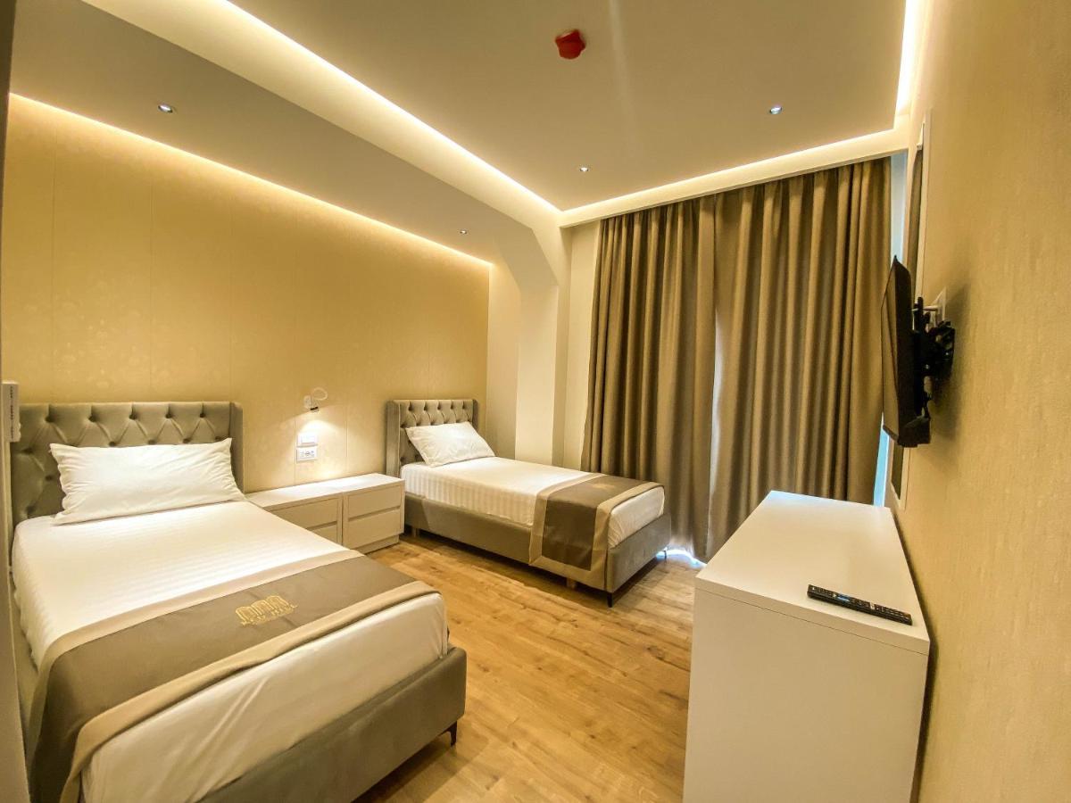 Red Hill Hotel 地拉那 外观 照片