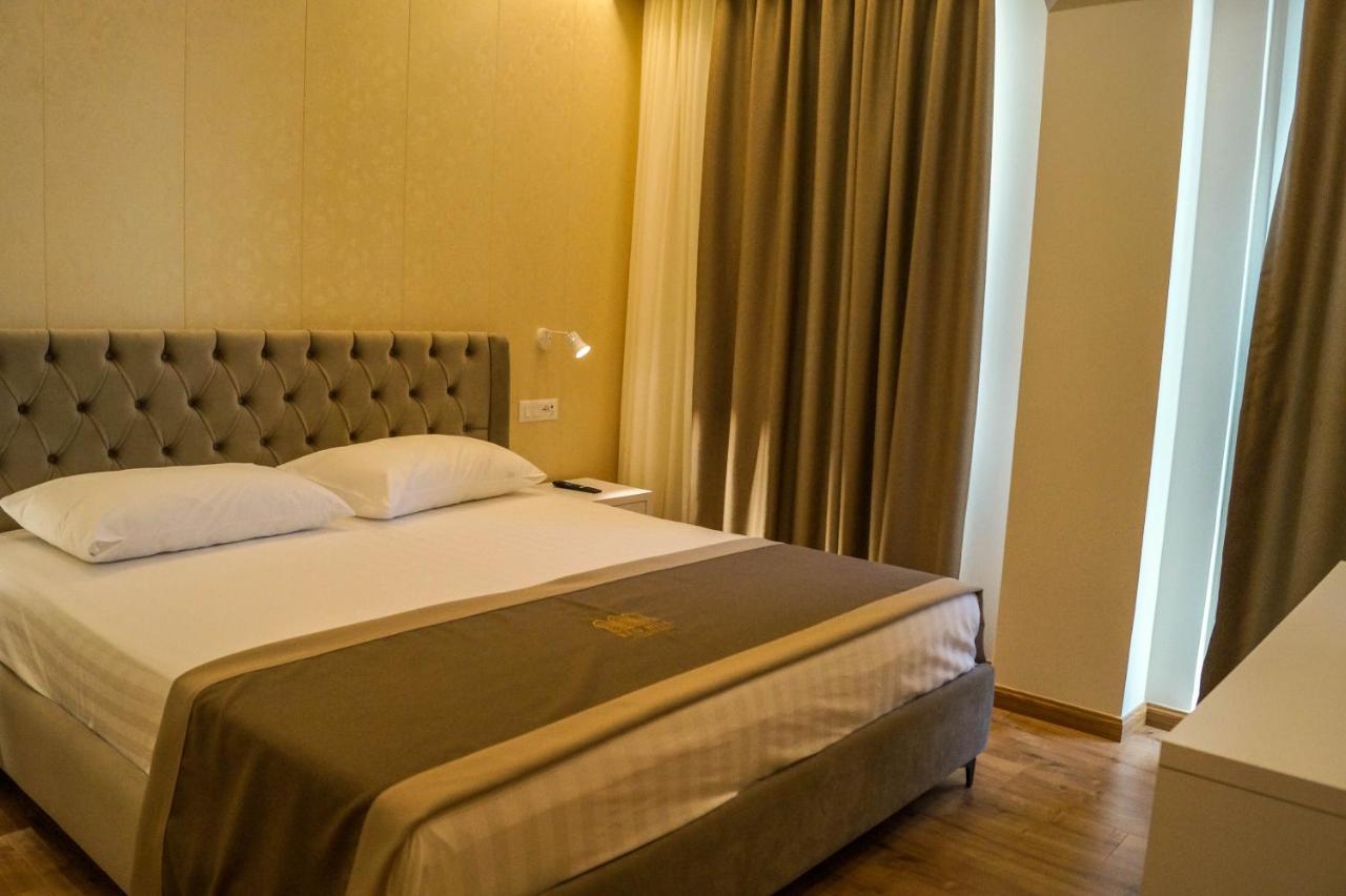 Red Hill Hotel 地拉那 外观 照片